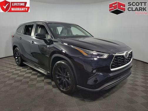 Midnight Black 2026 Toyota Highlander XLE