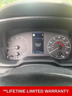Ice Cap 2025 Toyota Corolla SE