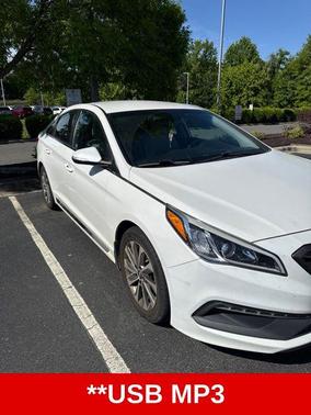 Quartz White Pearl 2017 Hyundai SONATA Sport