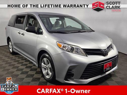 2020 Toyota Sienna SE
