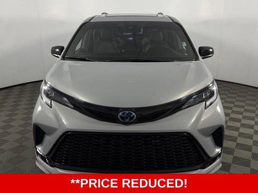 2025 Toyota Sienna XSE 7 Passenger