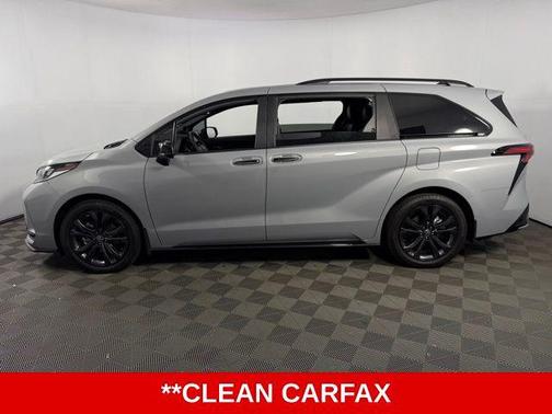 2025 Toyota Sienna XSE 7 Passenger