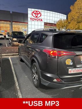 2017 Toyota RAV4 XLE
