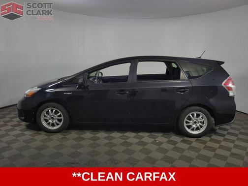 2017 Toyota Prius v Three