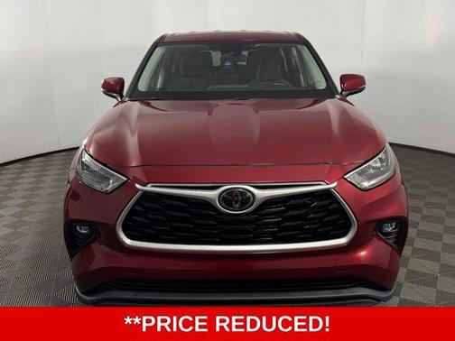 2020 Toyota Highlander LE