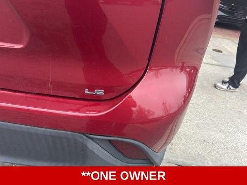 2020 Toyota Highlander LE