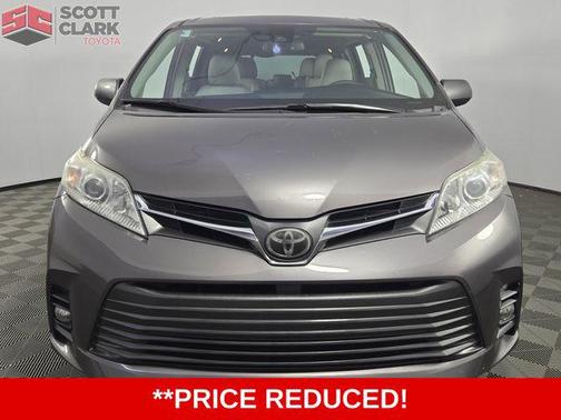2018 Toyota Sienna XLE