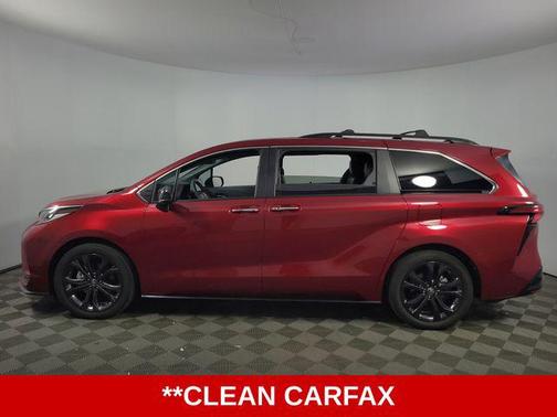 2023 Toyota Sienna XSE 7 Passenger
