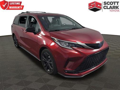 2023 Toyota Sienna XSE 7 Passenger