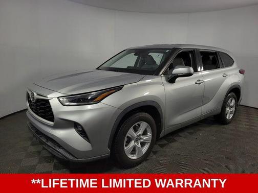 2021 Toyota Highlander LE