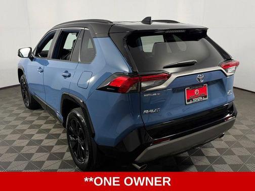 2025 Toyota RAV4 Hybrid SE