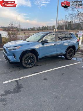 2025 Toyota RAV4 Hybrid SE