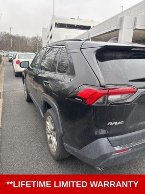 2022 Toyota RAV4 XLE Premium