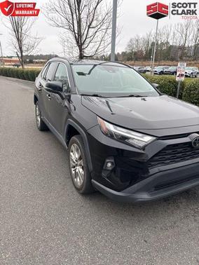 2022 Toyota RAV4 XLE Premium