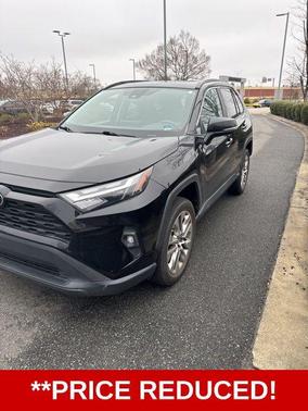 2022 Toyota RAV4 XLE Premium