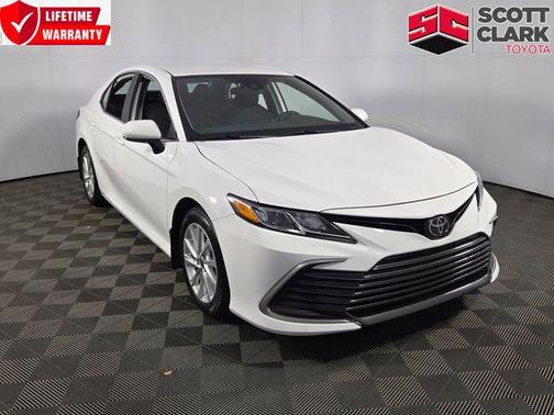 Ice Cap 2024 Toyota Camry LE