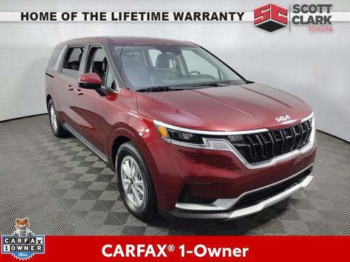 2024 Kia Carnival LX