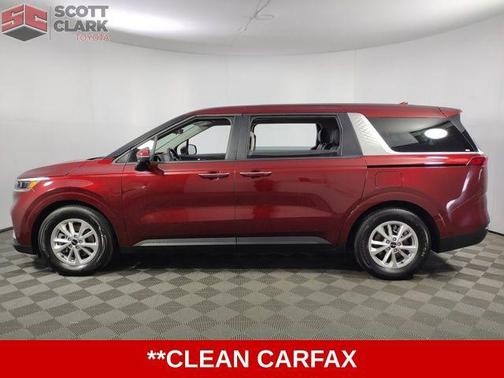 2024 Kia Carnival LX