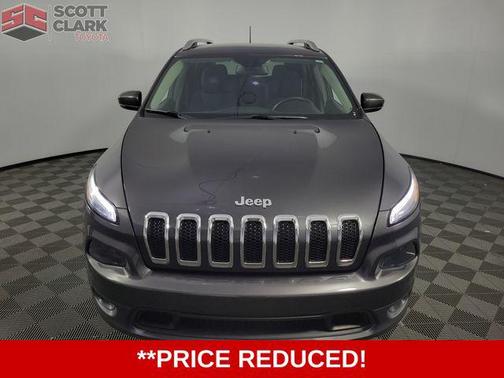 2017 Jeep Cherokee Sport