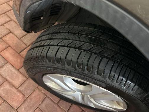 Magnetic Gray Metallic 2014 Toyota RAV4 LE