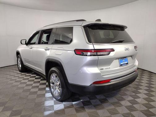 2021 Jeep Grand Cherokee L Laredo