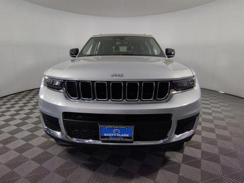 2021 Jeep Grand Cherokee L Laredo