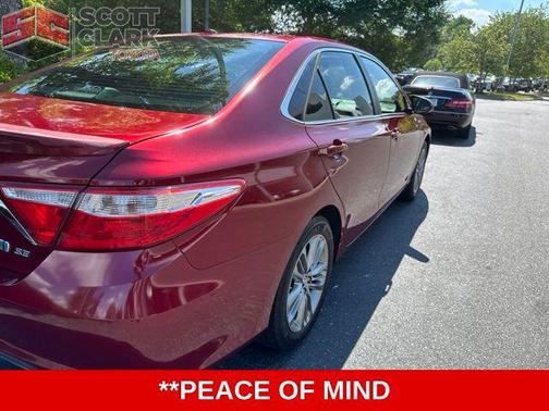 Ruby Flare Pearl 2015 Toyota Camry Hybrid SE