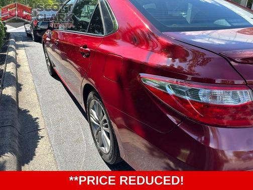Ruby Flare Pearl 2015 Toyota Camry Hybrid SE