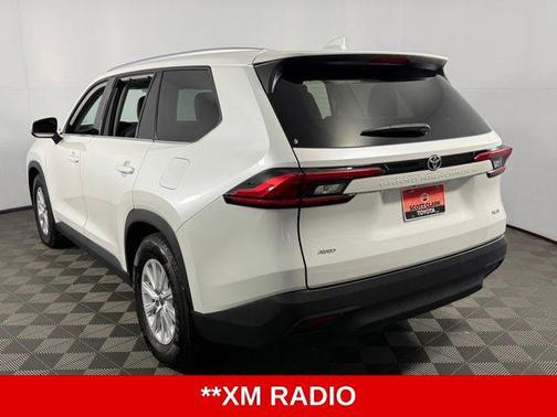 Pearl 2024 Toyota Grand Highlander XLE