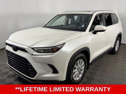 Pearl 2024 Toyota Grand Highlander XLE