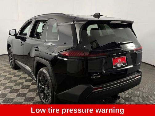 Ice Cap 2026 Toyota RAV4 XLE Premium