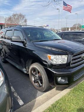 2017 Toyota Sequoia SR5