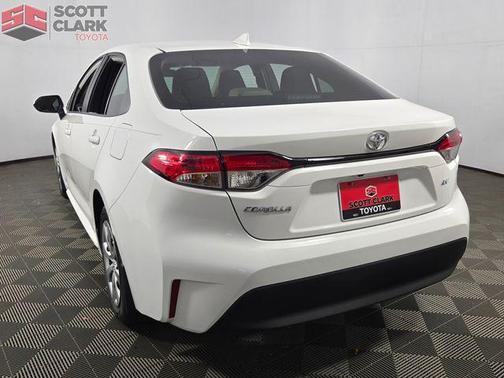 Ice 2026 Toyota Corolla LE