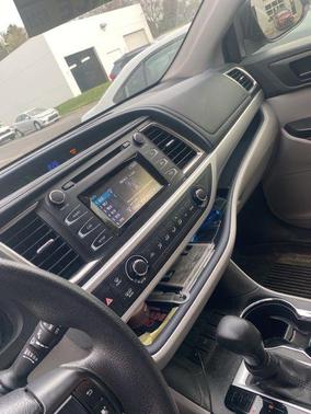 2019 Toyota Highlander LE I4