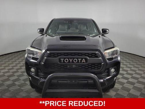 Midnight Black Metallic 2018 Toyota Tacoma TRD Sport