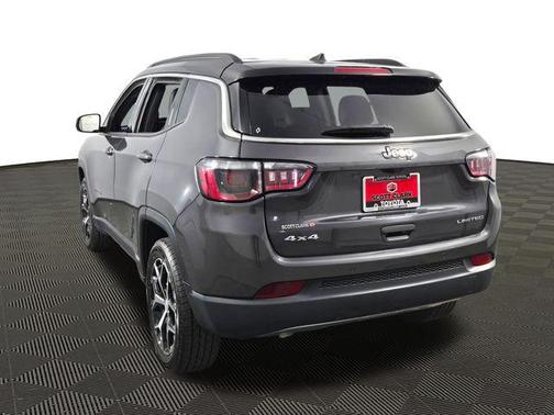 Baltic Gray Metallic Clearcoat 2024 Jeep Compass Limited