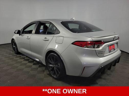 Classic Silver Metallic 2024 Toyota Corolla SE
