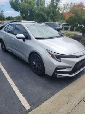 Classic Silver Metallic 2024 Toyota Corolla SE