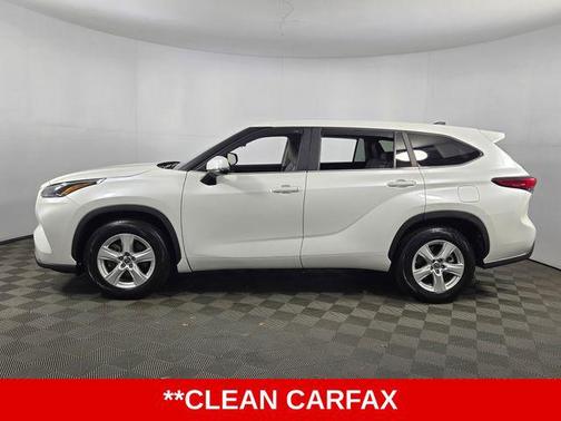 2023 Toyota Highlander LE