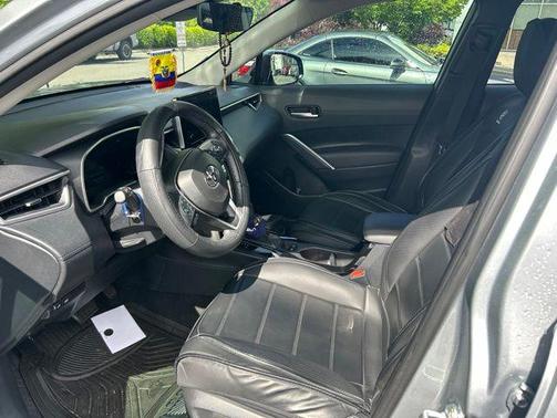 Sonic Silver 2024 Toyota Corolla Cross XLE