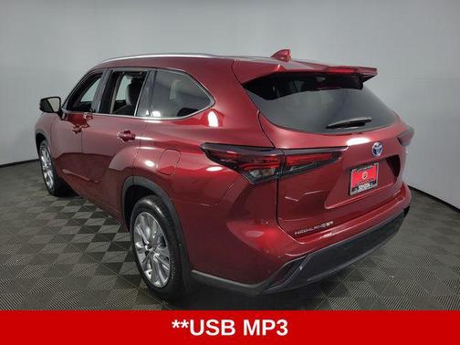 2024 Toyota Highlander Hybrid Limited