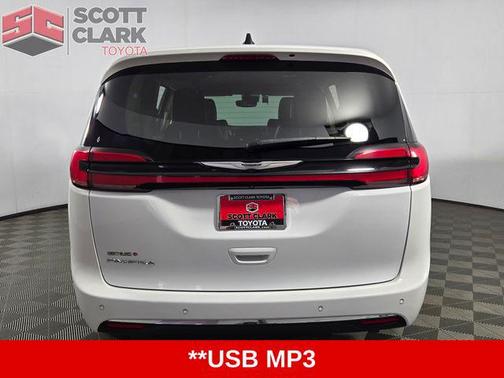 Bright White Clearcoat 2023 Chrysler Pacifica Touring L