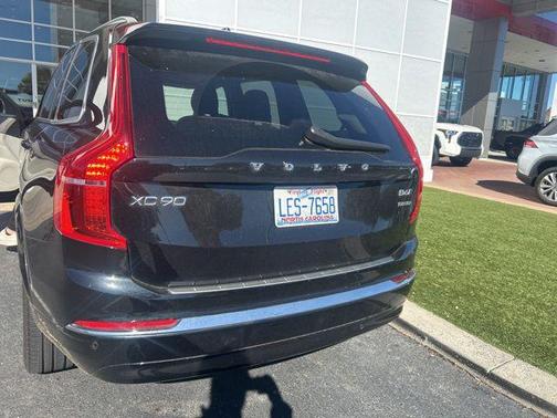 2025 Volvo XC90 B6 Plus 6-Seater