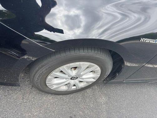 Black 2020 Toyota Prius LE
