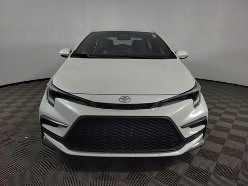 Wind Chill Pearl 2026 Toyota Corolla SE