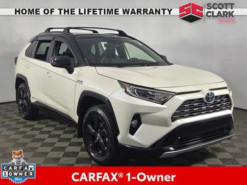2020 Toyota RAV4 Hybrid SE