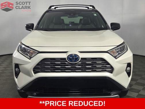 2020 Toyota RAV4 Hybrid SE