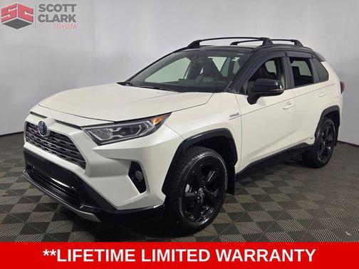 2020 Toyota RAV4 Hybrid SE