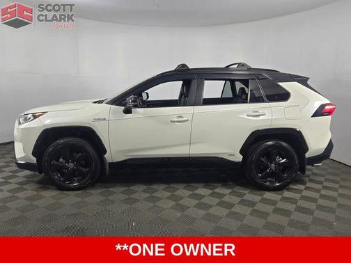 2020 Toyota RAV4 Hybrid SE