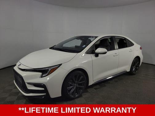 2025 Toyota Corolla Hybrid SE